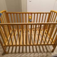 Lettino in legno con sponde "Pali"