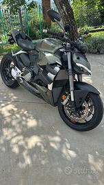 DUCATI STREETFIGHTER V2 - 2024 km 2'000