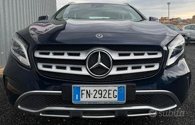 Mercedes-benz GLA 200 d SPORT CERCHI 19