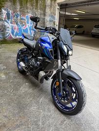 YAMAHA MT 07 2023