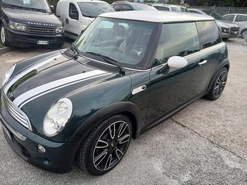 Mini 1.4 tdi One D Park Lane adatta a neopatentati