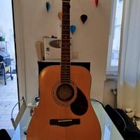 Chitarra acustica  + custodia