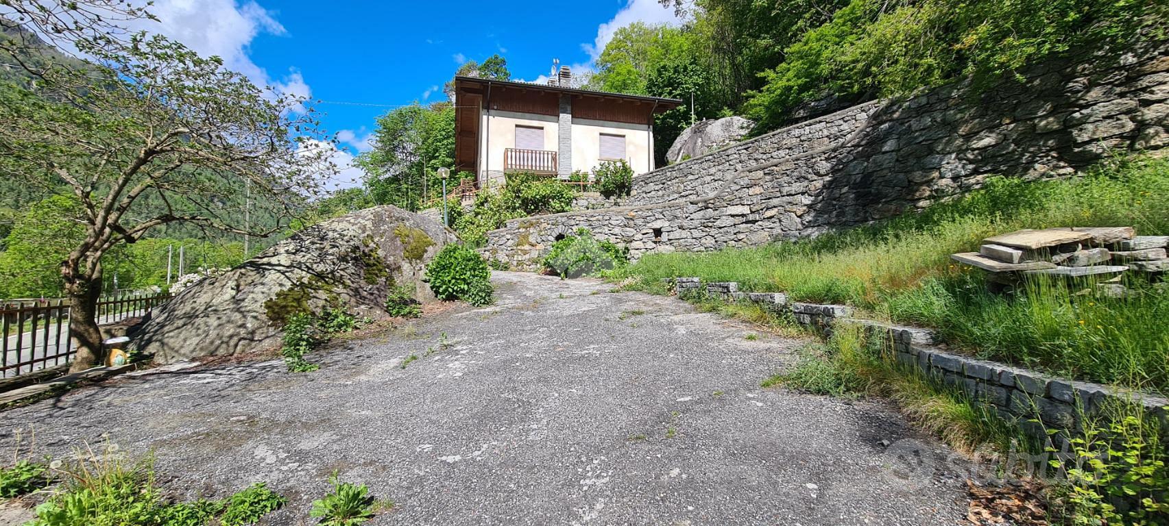 VILLA SINGOLA A CHIALAMBERTO - View 4