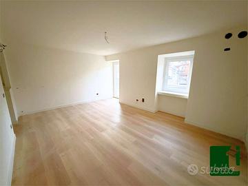 DUE STANZE RISTRUTTURATO