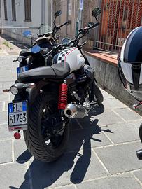 Moto Guzzi V 7 Stone Ten 