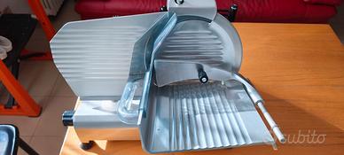 affettatrice  semi professionale 