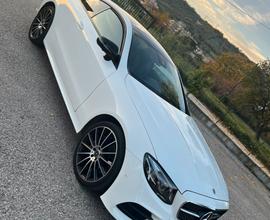 Mercedes E220 D 4 Matic