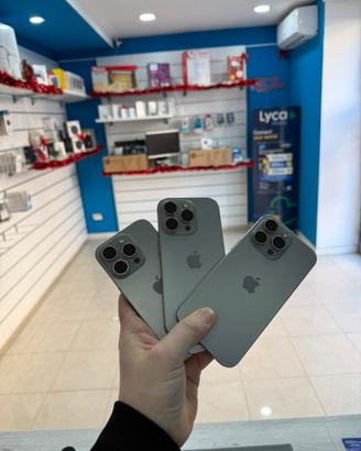 iPhone disponibili usati
