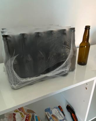 Bottiglie vuote per birra