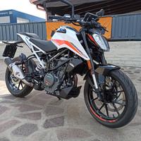 KTM 390 Duke