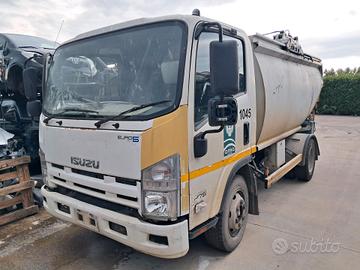 Isuzu NPR 75 Midi Europe anno 2011 ricambi usati
