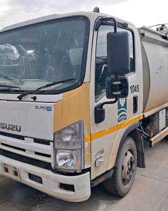 Isuzu NPR 75 Midi Europe anno 2011 ricambi usati