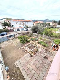 Appartamento con giardino Via Sella Carbonia