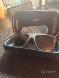 occhiali da sole squadrati Gucci