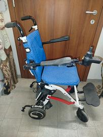 Sedia a rotelle elettrica