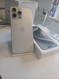 Iphone 15pro max 256gb batteria 83% con cavo