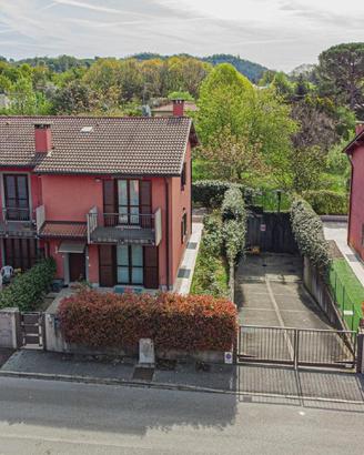 IMPECCABILE VILLASCHIERA TRICAMERE DI TESTA CON...