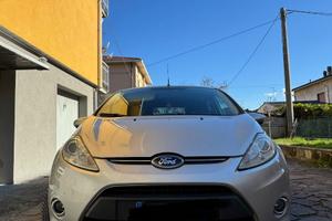 Ford fiesta 1400 benzina/gpl
