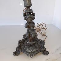 Lampada antica da tavolo in bronzo