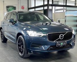 Volvo XC60 2.0 b4 Momentum awd auto