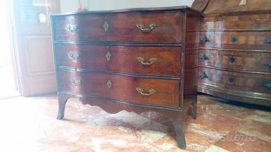 Cassettone genovese del 700