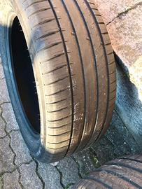 Gomme Michelin estive