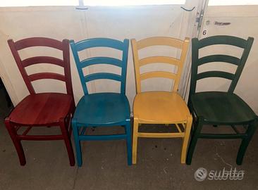 sedie in legno colorate