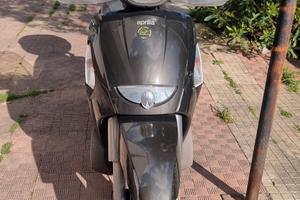 aprilia scarabeo 400