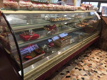 Arredamento bar/pasticceria