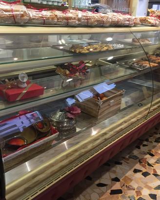 Arredamento bar/pasticceria