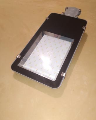 Faro a led