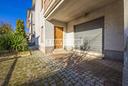 casa-indipendente-con-corte-privata-garage-e-nego
