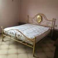 Letto matrimoniale in ottone