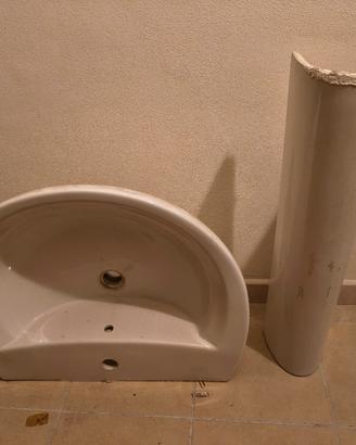Lavandino a colonna smontato e mai usato