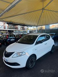 LANCIA YPSILON 1.0 HYBRID ORO **PREZZO REALE**
