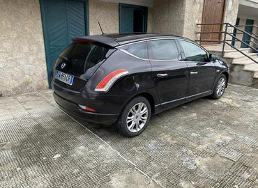 Lancia Delta 1.6 - 120 cv