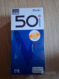 Cellulare nuovo ancora confezionato 