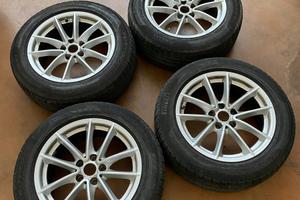 Cerchi e gomme BMW 17 pollici