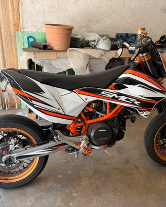 KTM 690 Smc R Motard