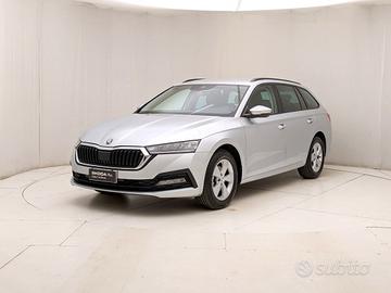 SKODA Octavia 4ª serie - Octavia 1.5 e-TEC DSG Wag