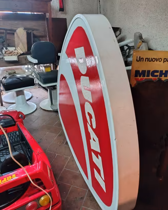 insegna ducati 