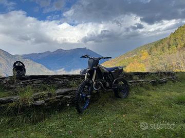 Yamaha YZ 125