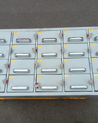 Cassettiera metallo vintage 16 cassetti officina