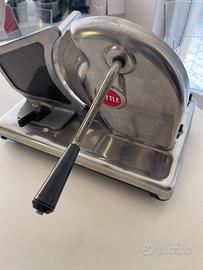 Affettatrice manuale