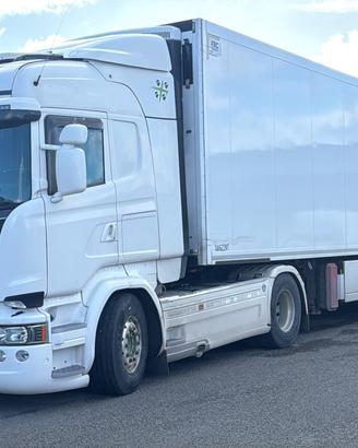 3 trattori stradali Scania