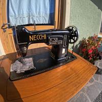 Macchina da cucire a pedale NECCHI d’epoca restaur