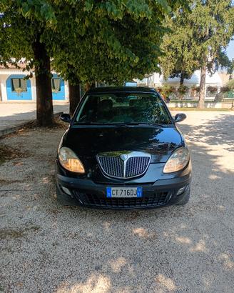 Ypsilon 1.3 ideale per neopatentati
