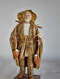 Statue di varie misure in carta pesta