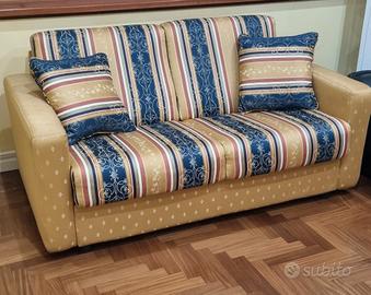 Divano letto Artigianale di Tappezzeria Nuovo 
