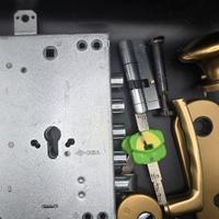 Serratura per porta blindata completa di 3 chiavi